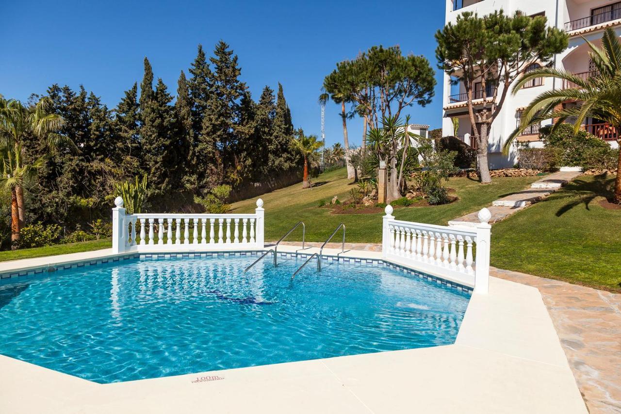 Riviera Del Mar Apartment Sitio de Calahonda エクステリア 写真