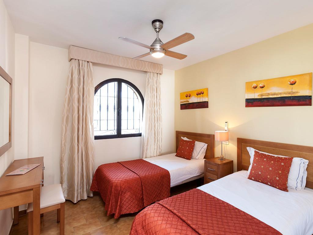 Riviera Del Mar Apartment Sitio de Calahonda 部屋 写真