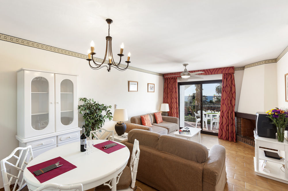 Riviera Del Mar Apartment Sitio de Calahonda エクステリア 写真